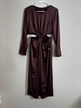 Express Long Sleeve Cutout Midi Dress in Burgundy/Wine